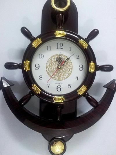 Antique Pendulum Wall Clock For Your Drawing Room/